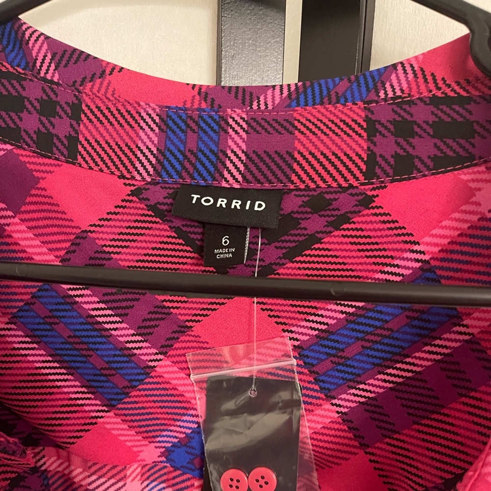Torrid 6x Sleeveless Blouse